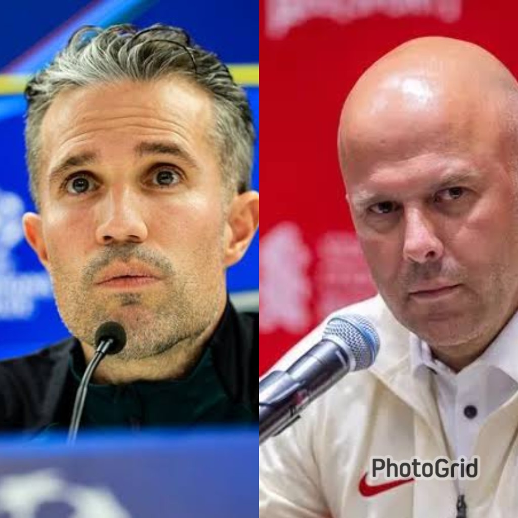 Arne Slot boodschap aan Robin van Persie